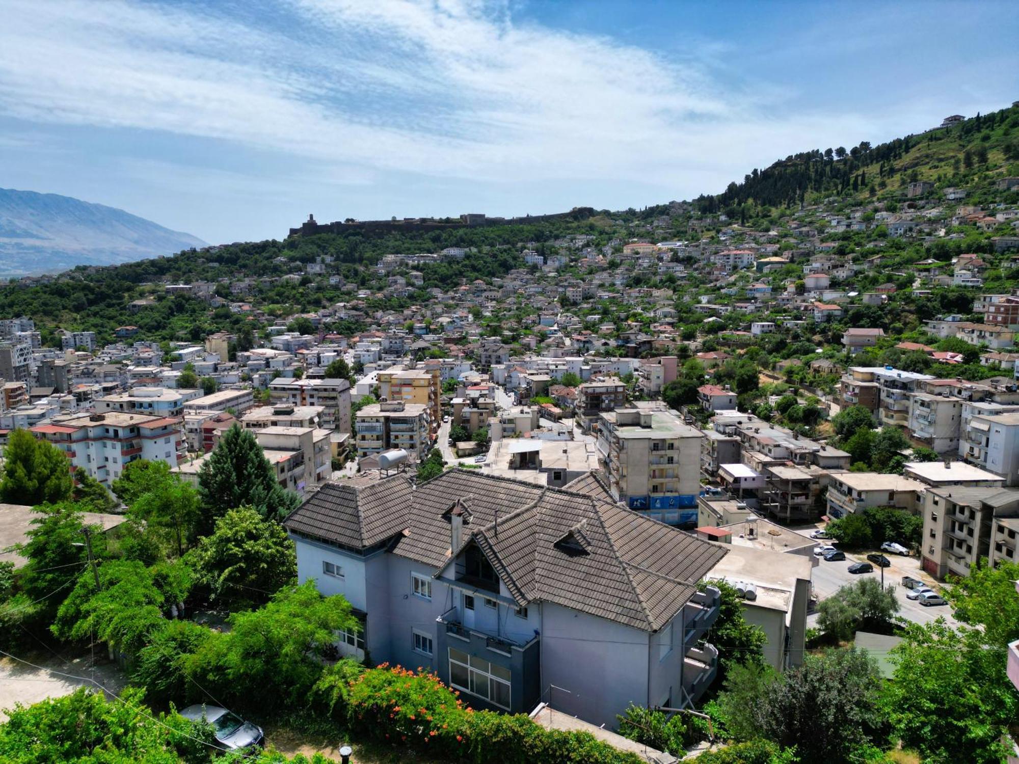 Vila Banushi Gjirokaster Exterior photo